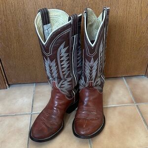 M.L. Leddy Handmade Brown Western Cowboy Boots with Embroidered Design